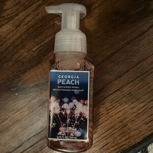 Bath & Body Works Georgia Peach Foaming Hand Soap